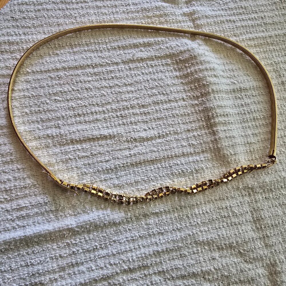 Vintage Gold Slim Stretch Belt w/ Leaf Closure and Twisting Rhinestone Details
